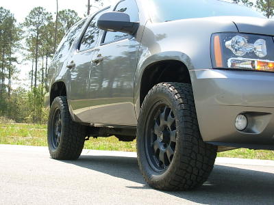 2011 chevy deals tahoe running boards