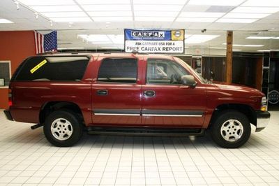 used-2004-chevrolet-suburban-ls-689-6411937-1-400.jpg