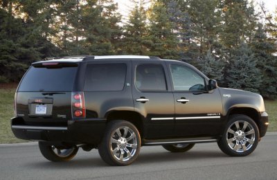 GMC_yukon-denali_hybrid_728.jpg