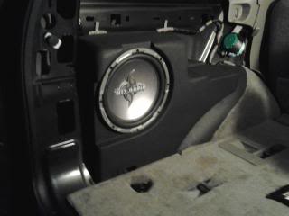 2002 suburban best sale subwoofer box