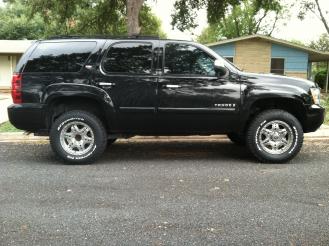 Z71 Tahoe Side.jpg