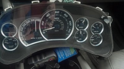 Escalade Gauges.jpg