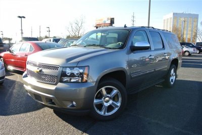 new-2012-chevrolet-suburban-lt-5688-9598209-2-640.jpg