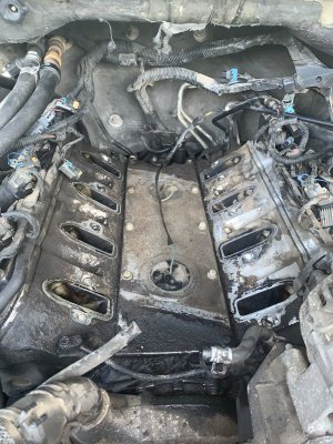 intake manifold removed.jpg