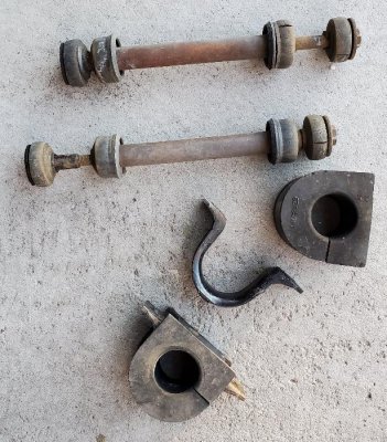 1Old link & bushing_partsresized.jpg