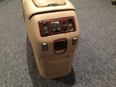 Esky rear console pic set 004.jpg