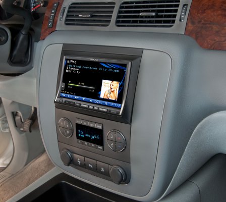 Alpine-oversized-8-Double-Din-Navigation-CES-2012.jpg