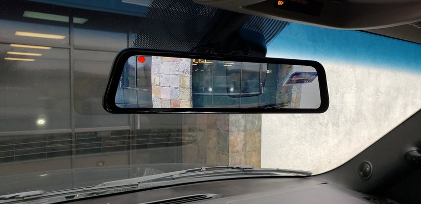 2007_escalade_Rear_View_Mirror_Camera_3.jpg