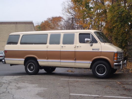 F1986-dodge-extended-length-passenger-window-van-2.jpg