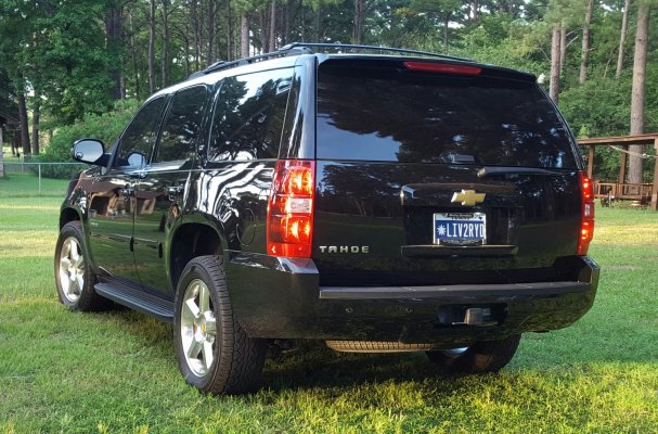 2013 Tahoe left rear.jpg