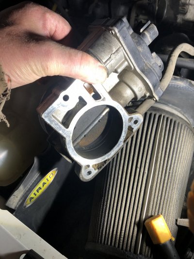 Throttle body clean '03 6.0 | Chevy Tahoe Forum | GMC Yukon Forum ...