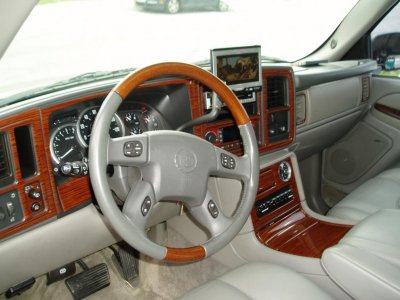 Escalade pics 010.jpg