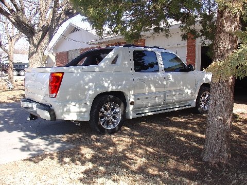 2005 Southern Comfort Chevrolet Avalanche2.jpg