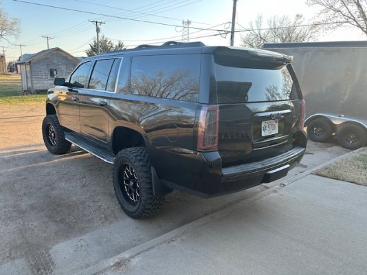 Fender flares for 2015 Yukon XL exist anywhere?? | Chevy Tahoe Forum ...