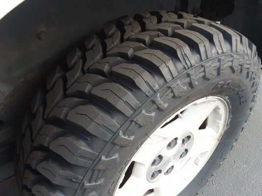 WarPigTahoeNewTires.jpg