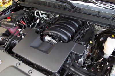 2015-GMC-Yukon-Denali-Engine.jpg